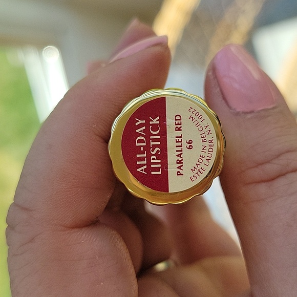 Estee Lauder all day lipstick parallel red - Picture 4 of 4